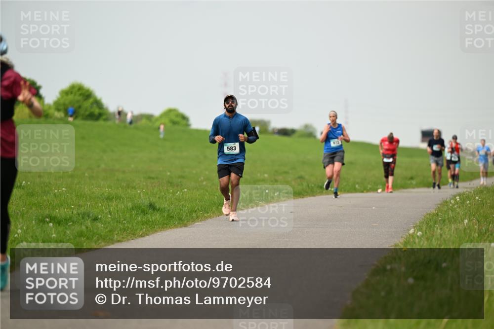10.05.2026 - 8. Wedeler Halbmarathon Dr. Thomas Lammeyer http://msf.ph/oto/9702584 10.05.2026 11:47:57 Laufen 583, 972 meine-sportfotos.de