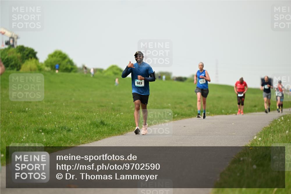 10.05.2026 - 8. Wedeler Halbmarathon Dr. Thomas Lammeyer http://msf.ph/oto/9702590 10.05.2026 11:47:58 Laufen 583, 972 meine-sportfotos.de