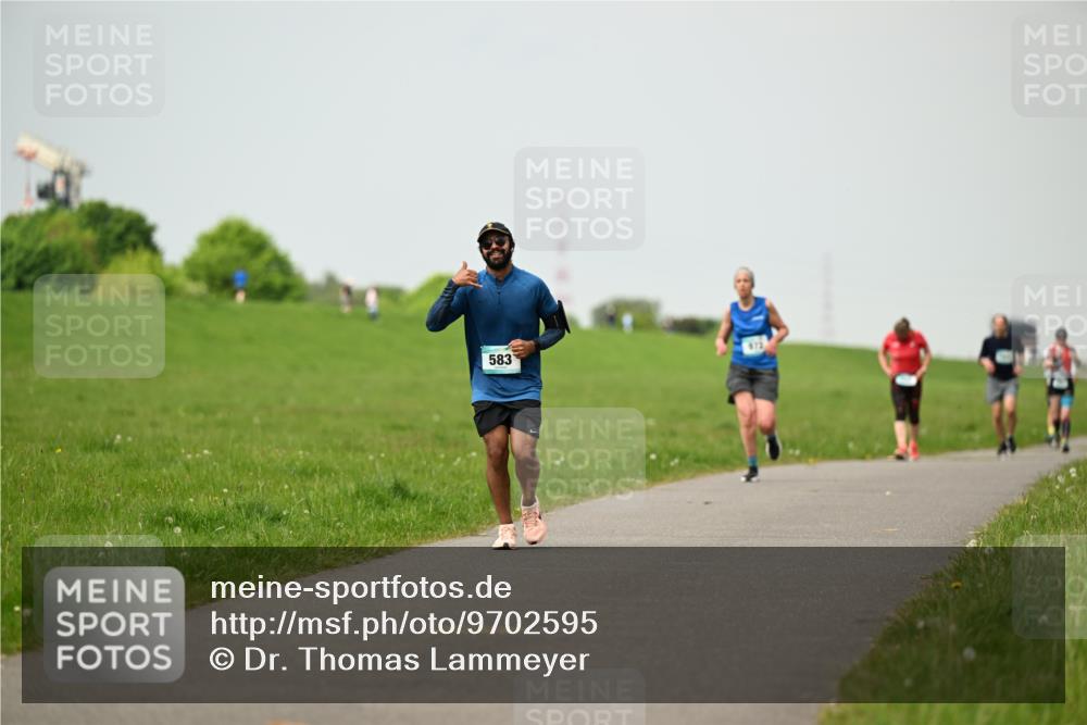 10.05.2026 - 8. Wedeler Halbmarathon Dr. Thomas Lammeyer http://msf.ph/oto/9702595 10.05.2026 11:47:58 Laufen 583, 672 meine-sportfotos.de