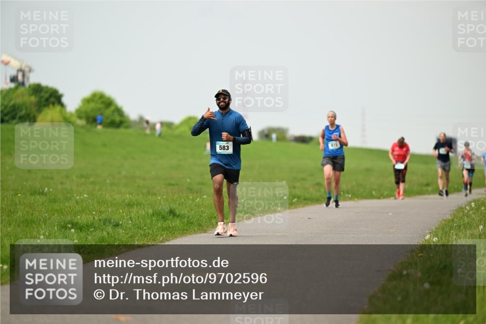 10.05.2026 - 8. Wedeler Halbmarathon Dr. Thomas Lammeyer http://msf.ph/oto/9702596 10.05.2026 11:47:58 Laufen 583, 972 meine-sportfotos.de