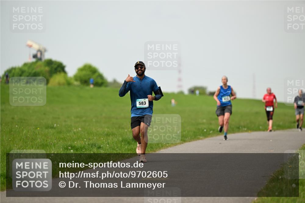 10.05.2026 - 8. Wedeler Halbmarathon Dr. Thomas Lammeyer http://msf.ph/oto/9702605 10.05.2026 11:48:00 Laufen 583 meine-sportfotos.de