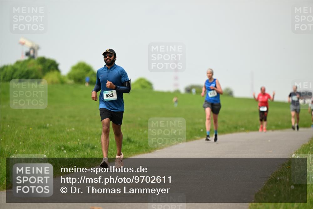 10.05.2026 - 8. Wedeler Halbmarathon Dr. Thomas Lammeyer http://msf.ph/oto/9702611 10.05.2026 11:48:00 Laufen 583 meine-sportfotos.de