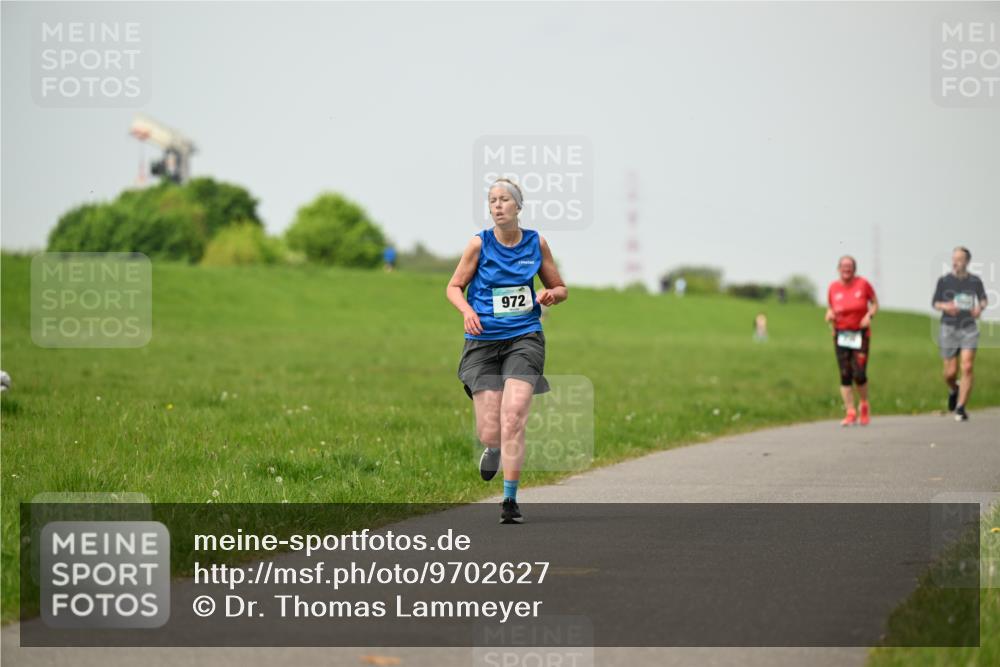 10.05.2026 - 8. Wedeler Halbmarathon Dr. Thomas Lammeyer http://msf.ph/oto/9702627 10.05.2026 11:48:05 Laufen 972 meine-sportfotos.de