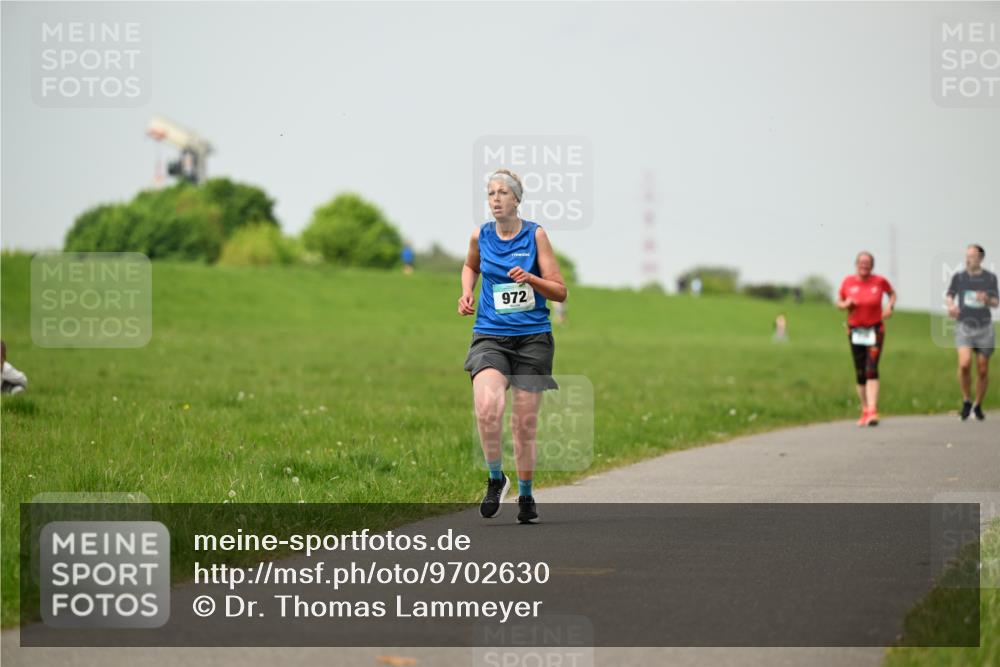 10.05.2026 - 8. Wedeler Halbmarathon Dr. Thomas Lammeyer http://msf.ph/oto/9702630 10.05.2026 11:48:06 Laufen 972 meine-sportfotos.de