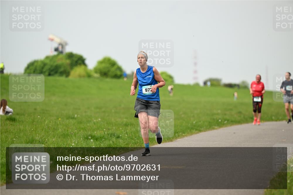 10.05.2026 - 8. Wedeler Halbmarathon Dr. Thomas Lammeyer http://msf.ph/oto/9702631 10.05.2026 11:48:06 Laufen 972 meine-sportfotos.de