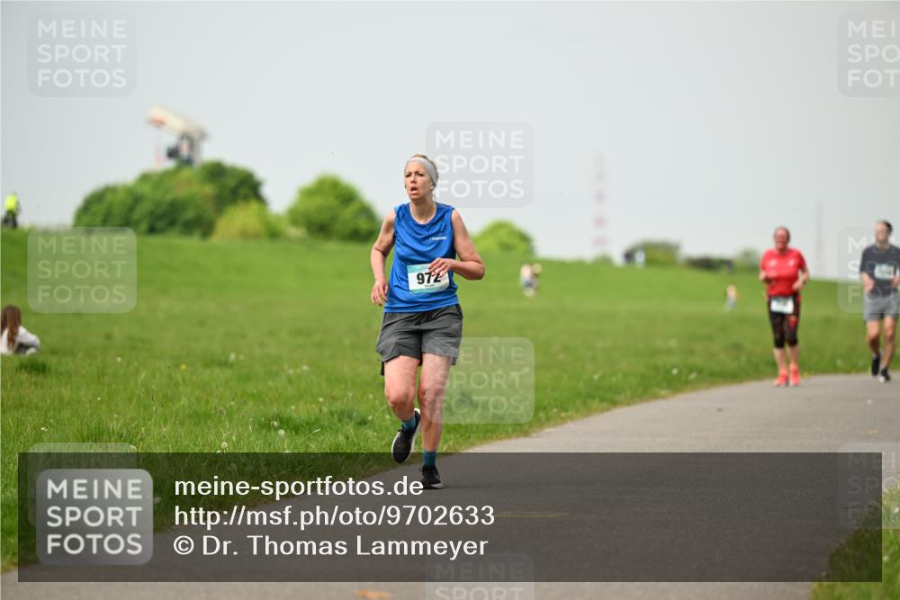 10.05.2026 - 8. Wedeler Halbmarathon Dr. Thomas Lammeyer http://msf.ph/oto/9702633 10.05.2026 11:48:06 Laufen 972 meine-sportfotos.de