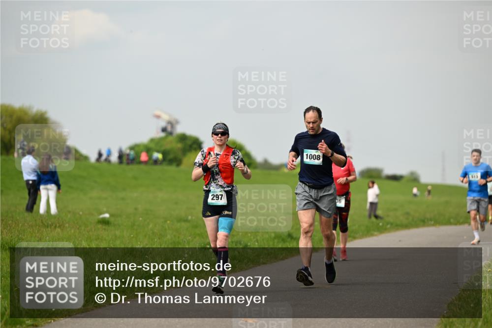 10.05.2026 - 8. Wedeler Halbmarathon Dr. Thomas Lammeyer http://msf.ph/oto/9702676 10.05.2026 11:48:18 Laufen 297, 1008, 513 meine-sportfotos.de