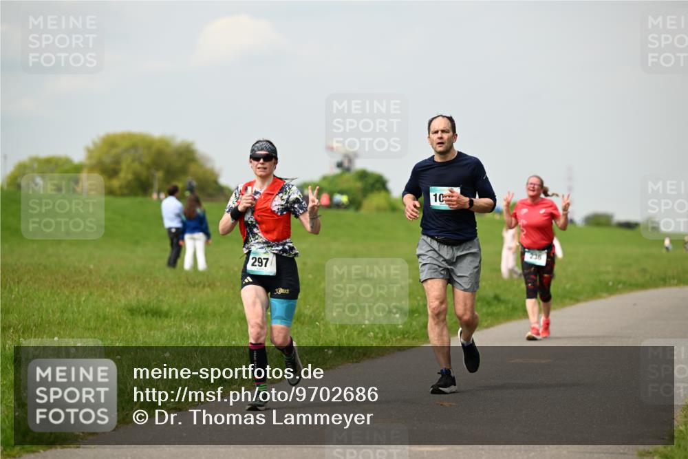 10.05.2026 - 8. Wedeler Halbmarathon Dr. Thomas Lammeyer http://msf.ph/oto/9702686 10.05.2026 11:48:20 Laufen 297, 236 meine-sportfotos.de