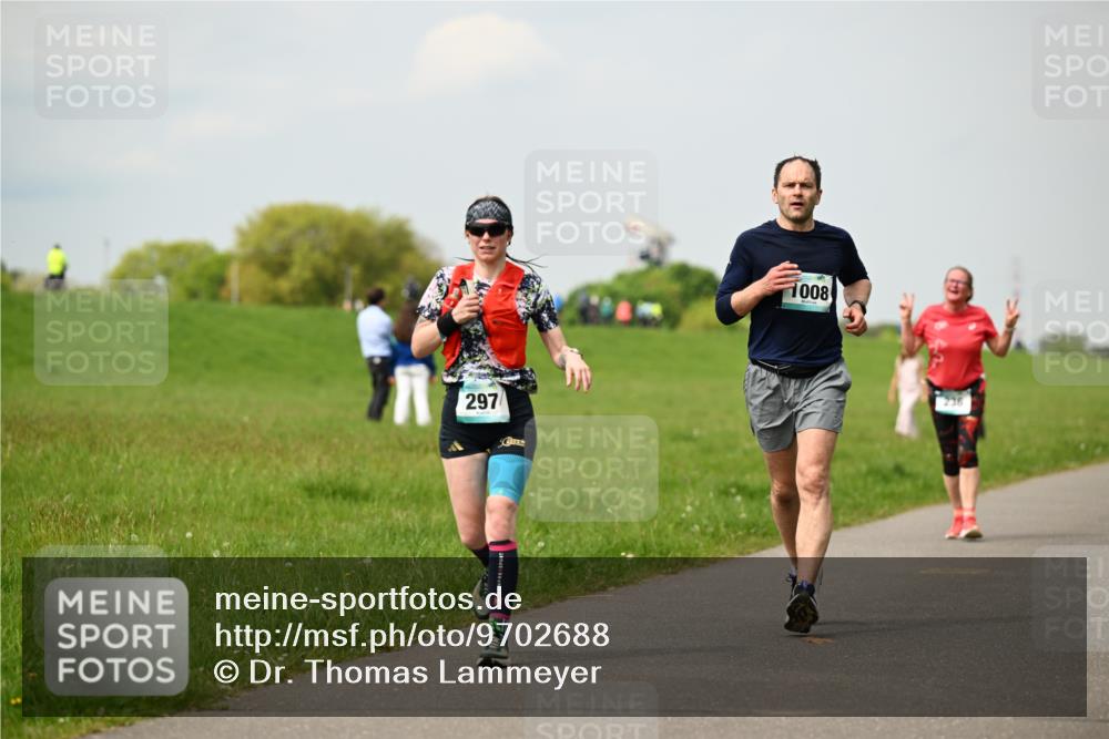 10.05.2026 - 8. Wedeler Halbmarathon Dr. Thomas Lammeyer http://msf.ph/oto/9702688 10.05.2026 11:48:20 Laufen 297, 1008, 238 meine-sportfotos.de