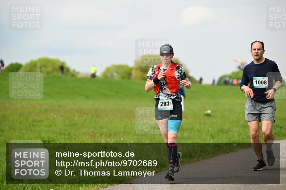 10.05.2026 - 8. Wedeler Halbmarathon Dr. Thomas Lammeyer http://msf.ph/oto/9702689 10.05.2026 11:48:21 Laufen 297, 1008 meine-sportfotos.de