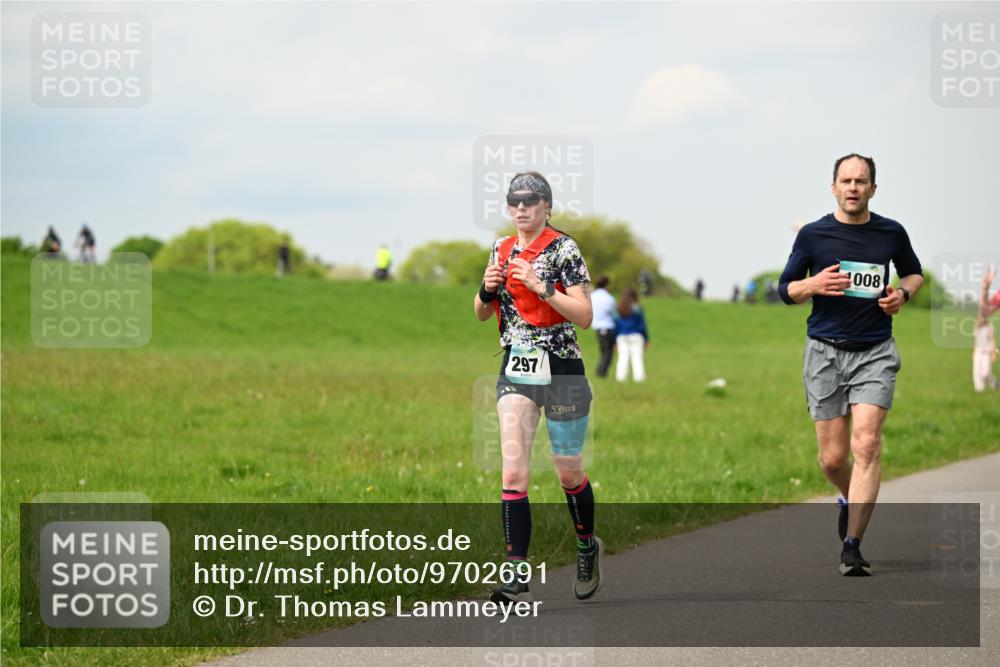 10.05.2026 - 8. Wedeler Halbmarathon Dr. Thomas Lammeyer http://msf.ph/oto/9702691 10.05.2026 11:48:21 Laufen 297, 008 meine-sportfotos.de