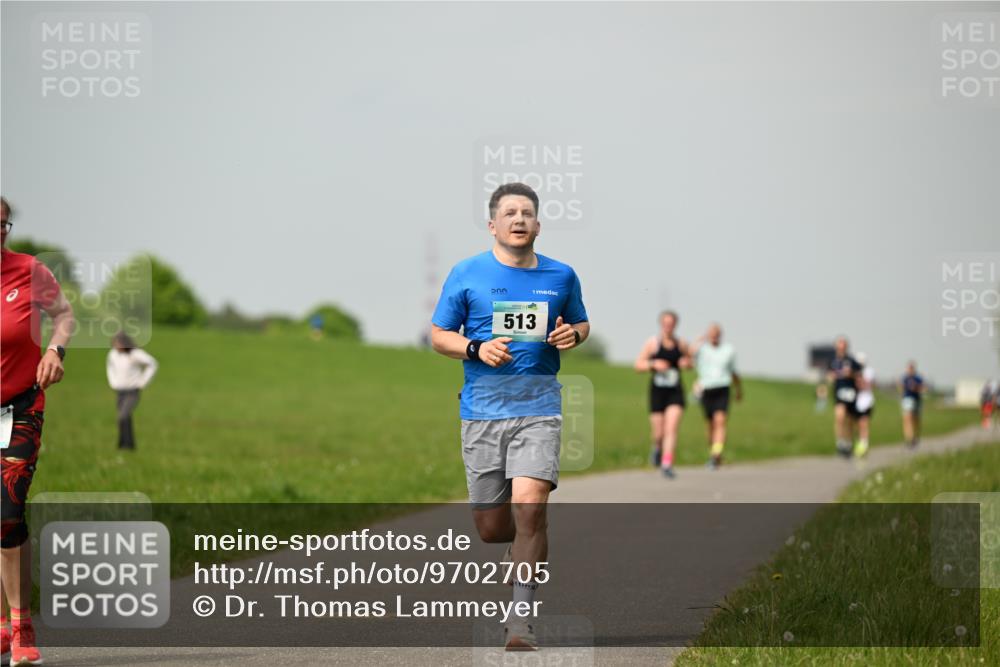 10.05.2026 - 8. Wedeler Halbmarathon Dr. Thomas Lammeyer http://msf.ph/oto/9702705 10.05.2026 11:48:25 Laufen 513 meine-sportfotos.de