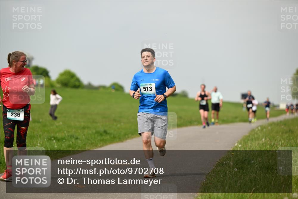 10.05.2026 - 8. Wedeler Halbmarathon Dr. Thomas Lammeyer http://msf.ph/oto/9702708 10.05.2026 11:48:25 Laufen 236, 513 meine-sportfotos.de