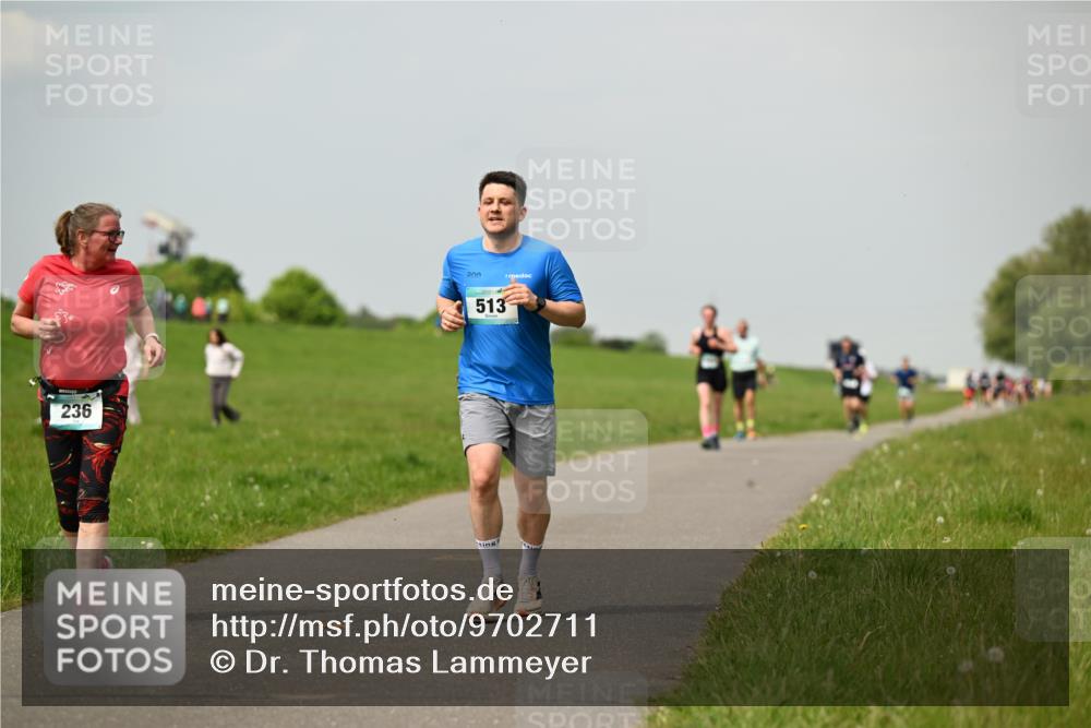 10.05.2026 - 8. Wedeler Halbmarathon Dr. Thomas Lammeyer http://msf.ph/oto/9702711 10.05.2026 11:48:25 Laufen 236, 513 meine-sportfotos.de