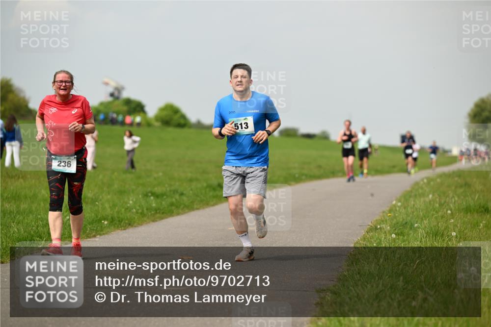 10.05.2026 - 8. Wedeler Halbmarathon Dr. Thomas Lammeyer http://msf.ph/oto/9702713 10.05.2026 11:48:26 Laufen 236, 513 meine-sportfotos.de