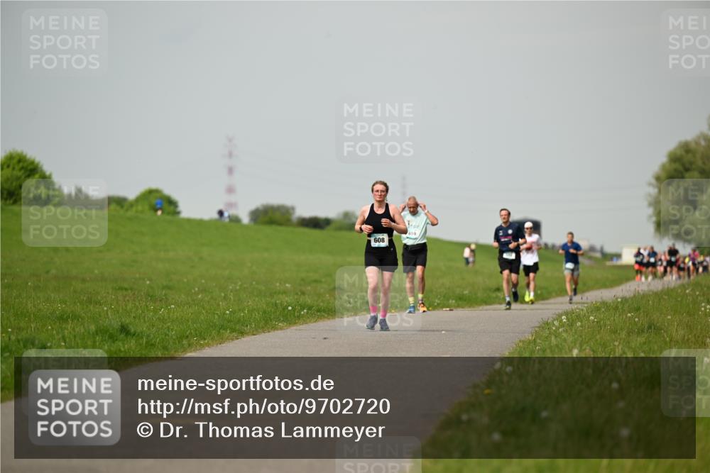 10.05.2026 - 8. Wedeler Halbmarathon Dr. Thomas Lammeyer http://msf.ph/oto/9702720 10.05.2026 11:48:28 Laufen 608, 659 meine-sportfotos.de