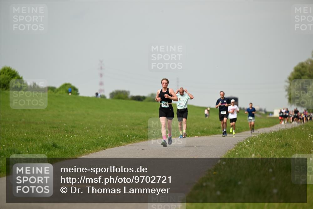 10.05.2026 - 8. Wedeler Halbmarathon Dr. Thomas Lammeyer http://msf.ph/oto/9702721 10.05.2026 11:48:28 Laufen 659, 608 meine-sportfotos.de