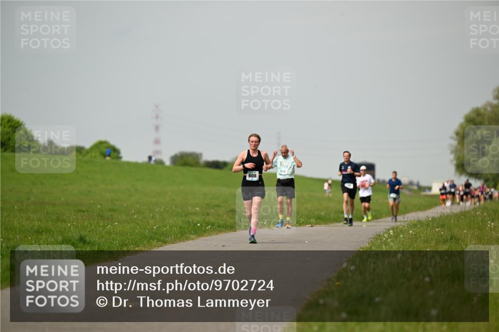 10.05.2026 - 8. Wedeler Halbmarathon Dr. Thomas Lammeyer http://msf.ph/oto/9702724 10.05.2026 11:48:28 Laufen 608, 659 meine-sportfotos.de