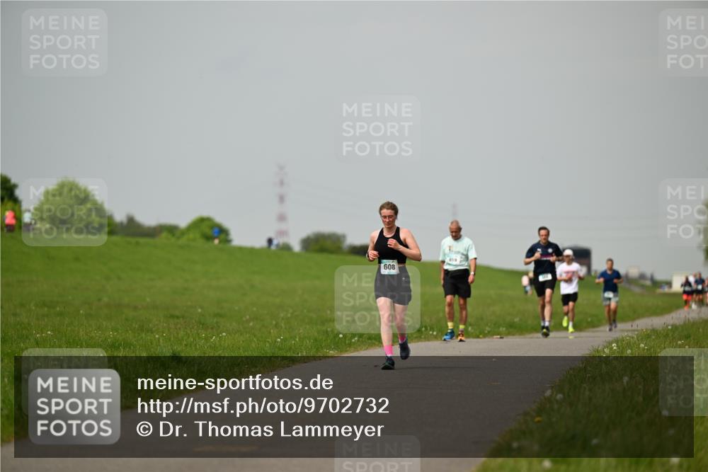 10.05.2026 - 8. Wedeler Halbmarathon Dr. Thomas Lammeyer http://msf.ph/oto/9702732 10.05.2026 11:48:29 Laufen 608 meine-sportfotos.de
