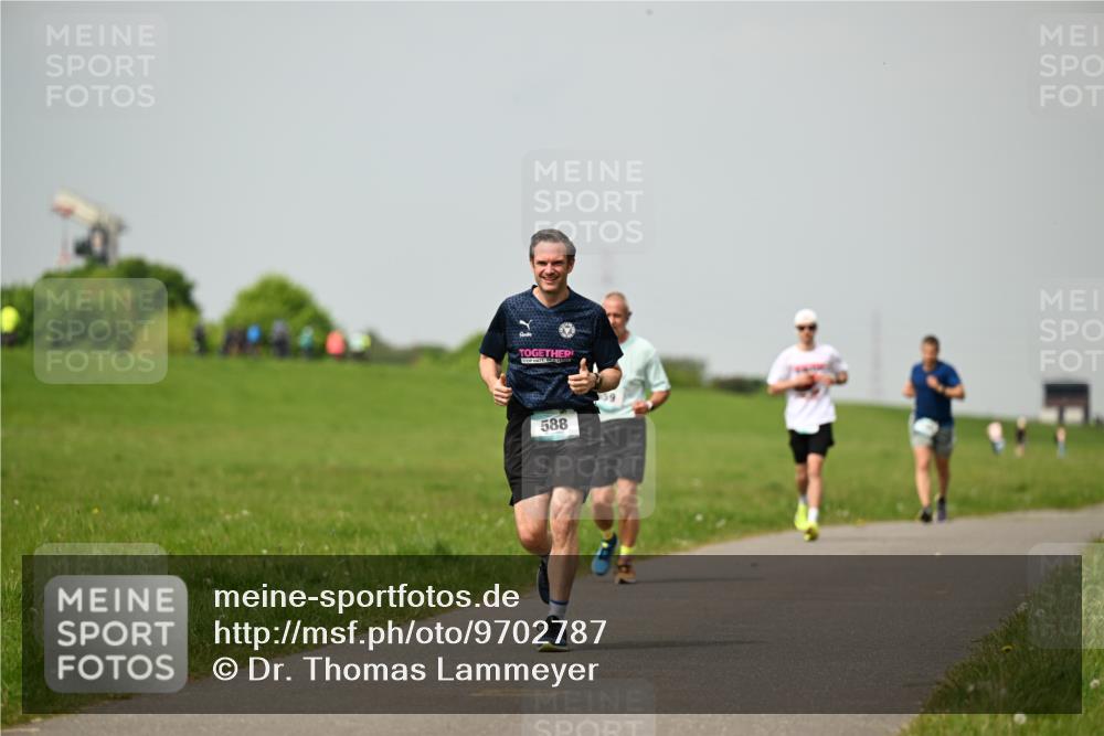 10.05.2026 - 8. Wedeler Halbmarathon Dr. Thomas Lammeyer http://msf.ph/oto/9702787 10.05.2026 11:48:42 Laufen 588 meine-sportfotos.de