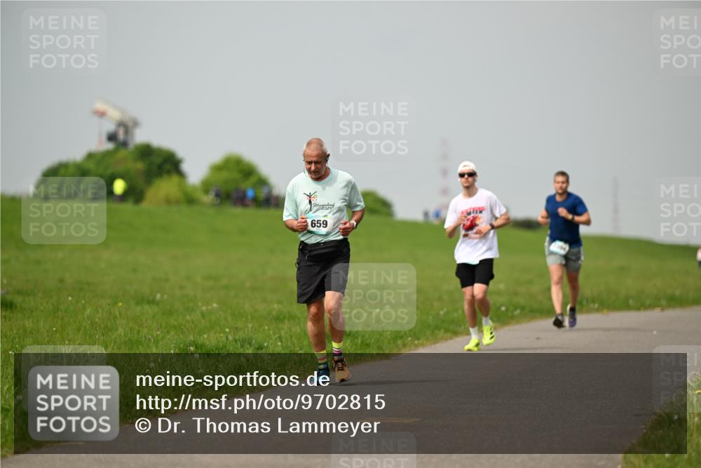 10.05.2026 - 8. Wedeler Halbmarathon Dr. Thomas Lammeyer http://msf.ph/oto/9702815 10.05.2026 11:48:46 Laufen 659 meine-sportfotos.de