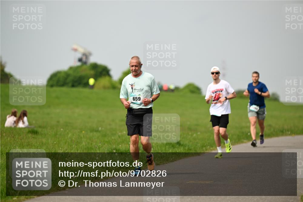 10.05.2026 - 8. Wedeler Halbmarathon Dr. Thomas Lammeyer http://msf.ph/oto/9702826 10.05.2026 11:48:48 Laufen 2024, 659 meine-sportfotos.de