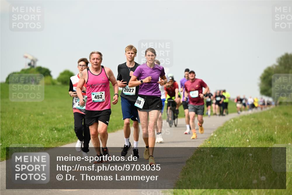 10.05.2026 - 8. Wedeler Halbmarathon Dr. Thomas Lammeyer http://msf.ph/oto/9703035 10.05.2026 11:49:42 Laufen 452, 2027, 298, 411 meine-sportfotos.de