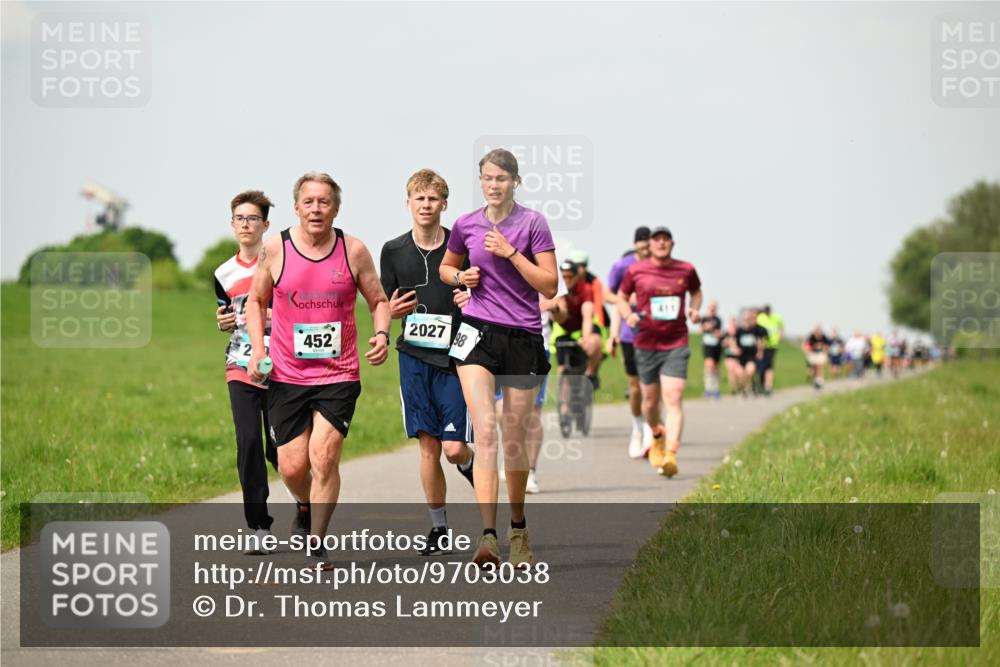 10.05.2026 - 8. Wedeler Halbmarathon Dr. Thomas Lammeyer http://msf.ph/oto/9703038 10.05.2026 11:49:42 Laufen 452, 2027 meine-sportfotos.de