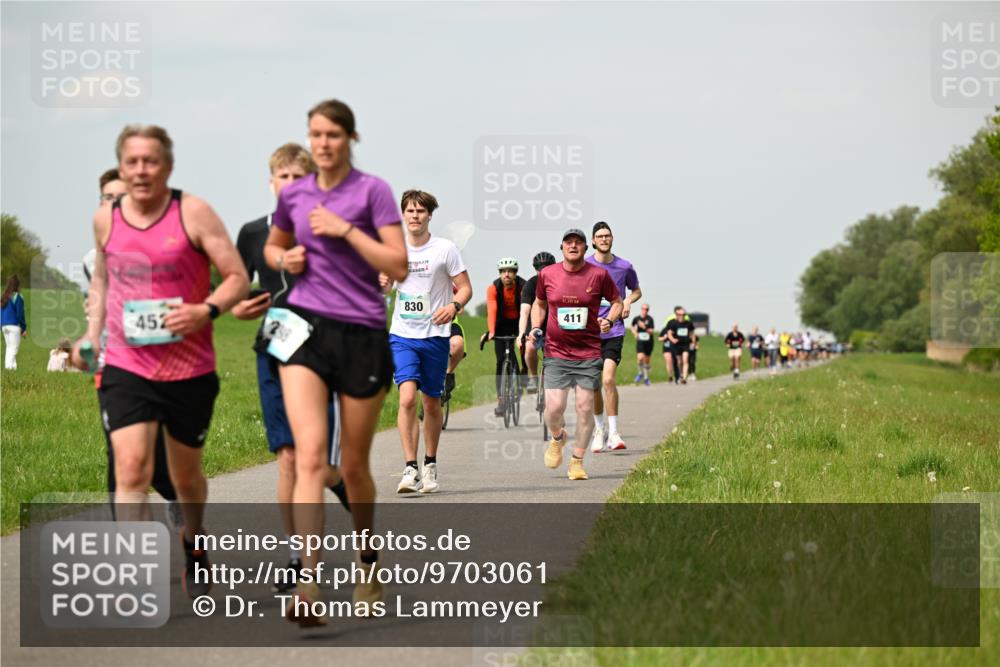 10.05.2026 - 8. Wedeler Halbmarathon Dr. Thomas Lammeyer http://msf.ph/oto/9703061 10.05.2026 11:49:44 Laufen 830, 452, 195, 411 meine-sportfotos.de