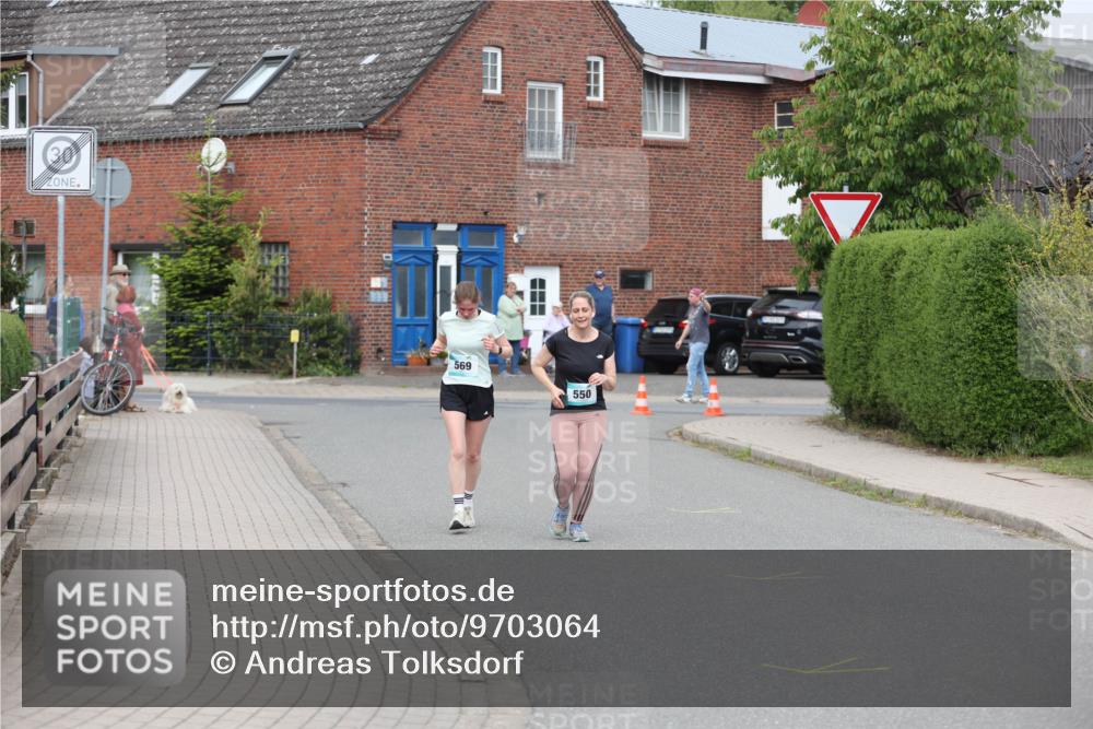 10.05.2026 - 8. Wedeler Halbmarathon Andreas Tolksdorf http://msf.ph/oto/9703064 10.05.2026 10:28:19 Laufen  meine-sportfotos.de
