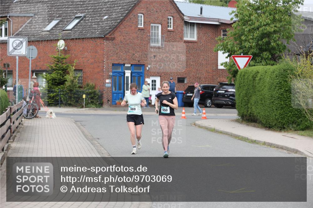 10.05.2026 - 8. Wedeler Halbmarathon Andreas Tolksdorf http://msf.ph/oto/9703069 10.05.2026 10:28:19 Laufen 569, 75 meine-sportfotos.de