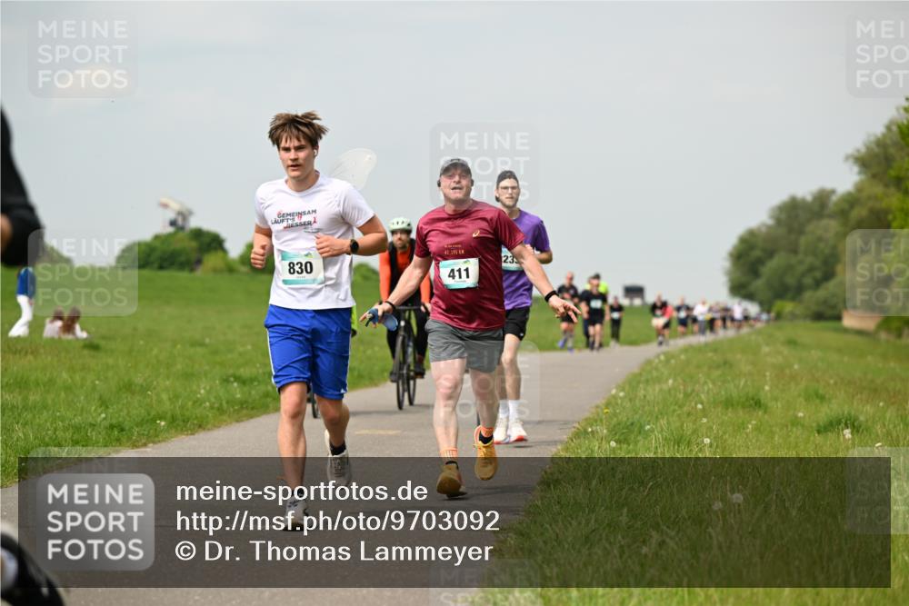 10.05.2026 - 8. Wedeler Halbmarathon Dr. Thomas Lammeyer http://msf.ph/oto/9703092 10.05.2026 11:49:46 Laufen 830, 195, 411, 233 meine-sportfotos.de