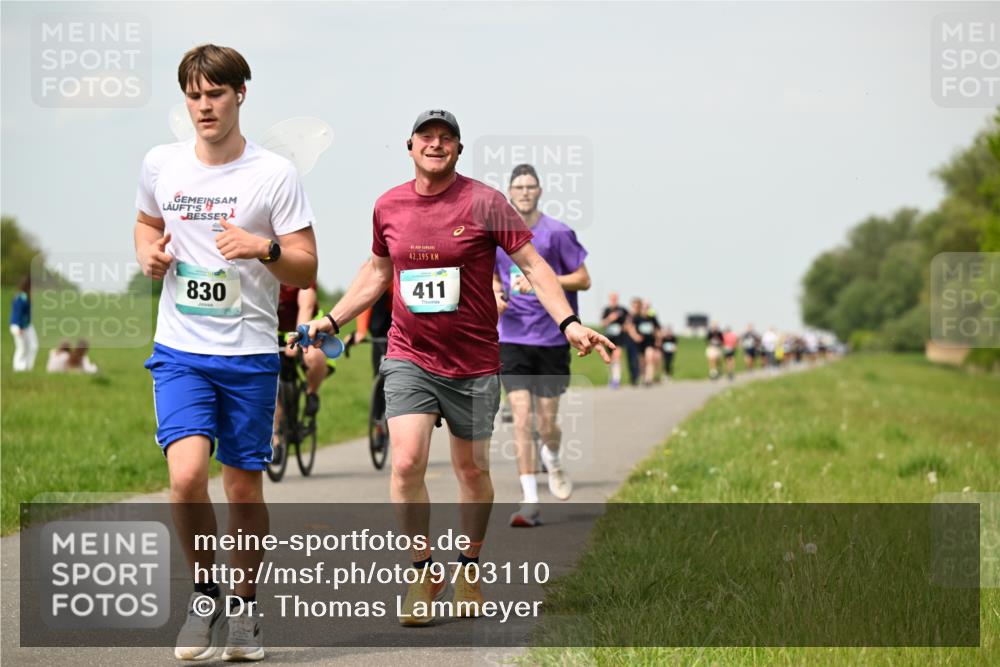 10.05.2026 - 8. Wedeler Halbmarathon Dr. Thomas Lammeyer http://msf.ph/oto/9703110 10.05.2026 11:49:48 Laufen 830, 195, 411 meine-sportfotos.de