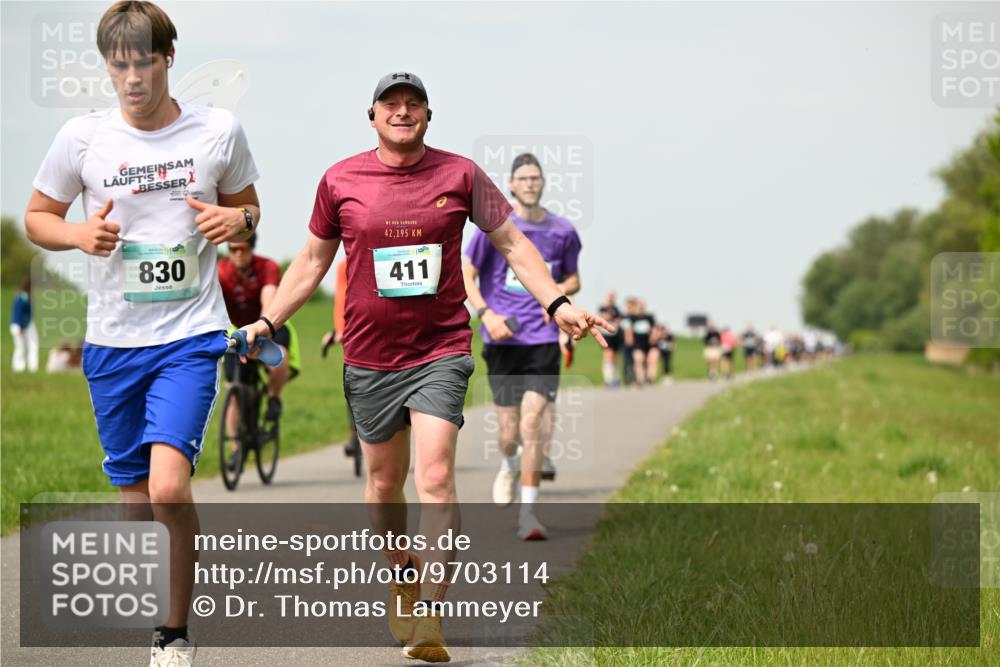 10.05.2026 - 8. Wedeler Halbmarathon Dr. Thomas Lammeyer http://msf.ph/oto/9703114 10.05.2026 11:49:48 Laufen 830, 195, 411 meine-sportfotos.de