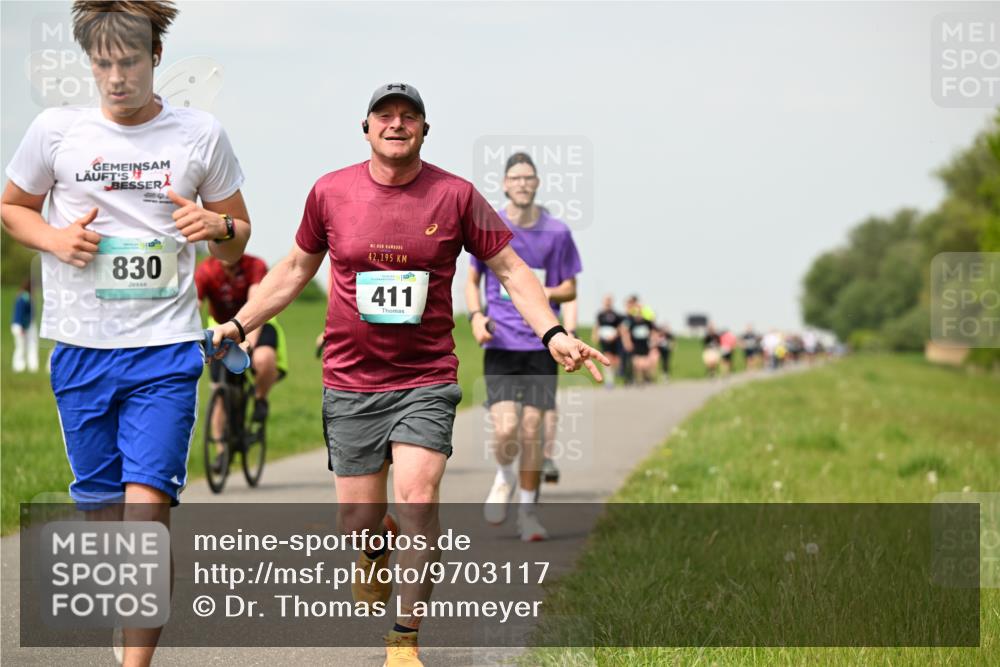 10.05.2026 - 8. Wedeler Halbmarathon Dr. Thomas Lammeyer http://msf.ph/oto/9703117 10.05.2026 11:49:48 Laufen 830, 195, 411 meine-sportfotos.de