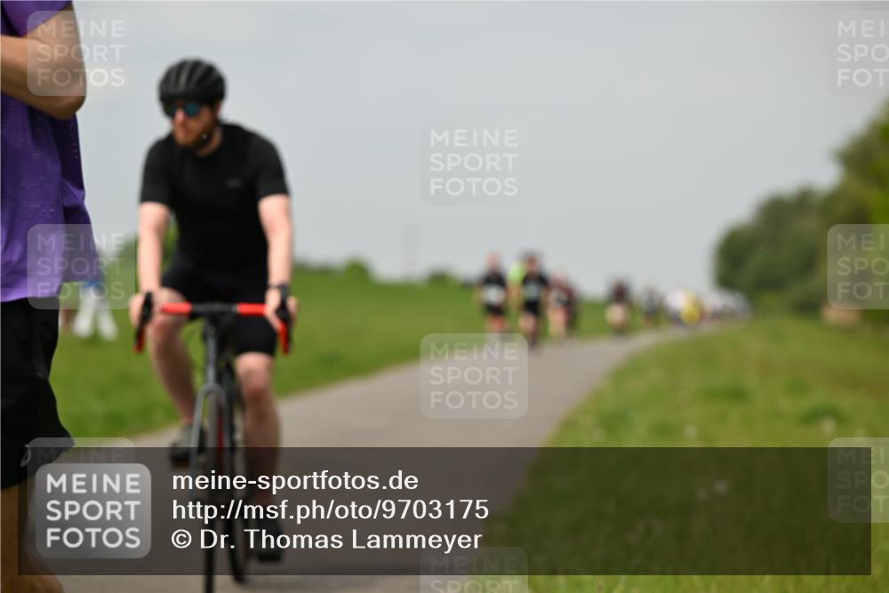 10.05.2026 - 8. Wedeler Halbmarathon Dr. Thomas Lammeyer http://msf.ph/oto/9703175 10.05.2026 11:49:52 Laufen  meine-sportfotos.de