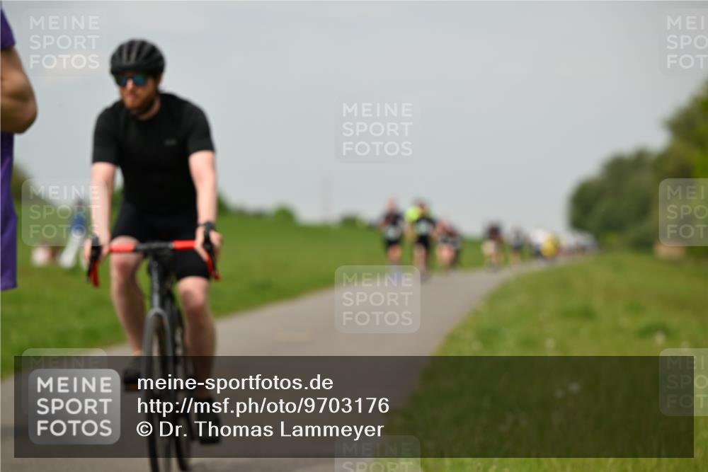 10.05.2026 - 8. Wedeler Halbmarathon Dr. Thomas Lammeyer http://msf.ph/oto/9703176 10.05.2026 11:49:52 Laufen  meine-sportfotos.de