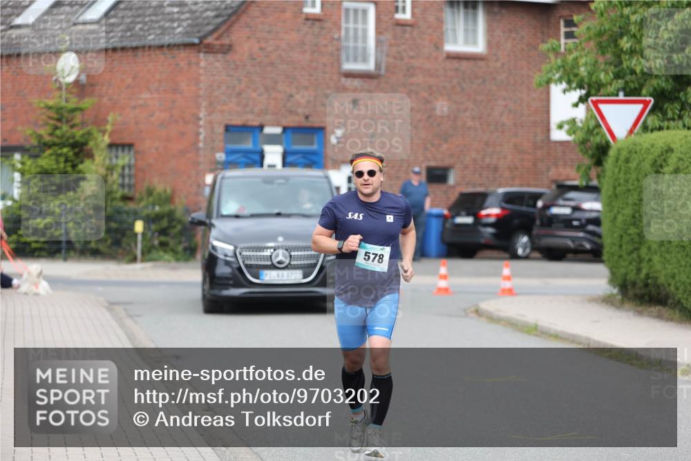 10.05.2026 - 8. Wedeler Halbmarathon Andreas Tolksdorf http://msf.ph/oto/9703202 10.05.2026 10:29:24 Laufen 578 meine-sportfotos.de