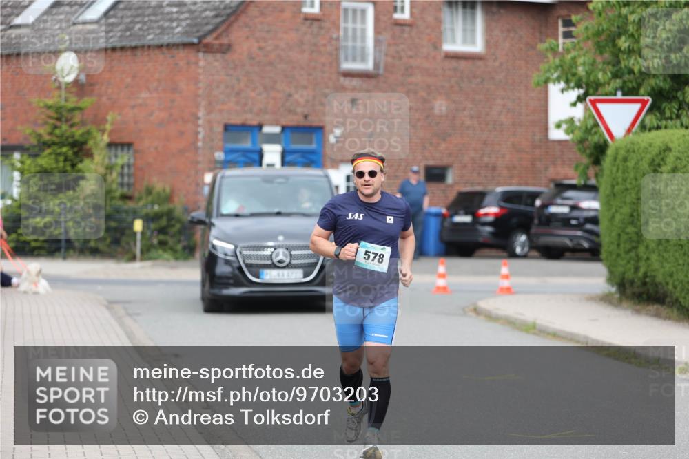 10.05.2026 - 8. Wedeler Halbmarathon Andreas Tolksdorf http://msf.ph/oto/9703203 10.05.2026 10:29:24 Laufen 578 meine-sportfotos.de