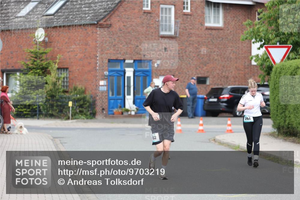 10.05.2026 - 8. Wedeler Halbmarathon Andreas Tolksdorf http://msf.ph/oto/9703219 10.05.2026 10:29:43 Laufen 02, 264 meine-sportfotos.de
