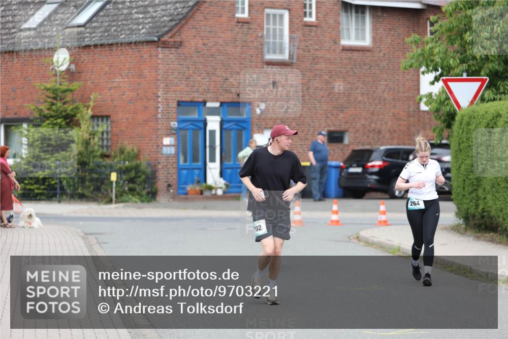 10.05.2026 - 8. Wedeler Halbmarathon Andreas Tolksdorf http://msf.ph/oto/9703221 10.05.2026 10:29:43 Laufen 102, 264 meine-sportfotos.de