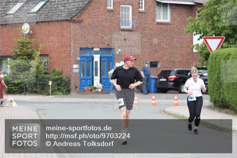 10.05.2026 - 8. Wedeler Halbmarathon Andreas Tolksdorf http://msf.ph/oto/9703224 10.05.2026 10:29:43 Laufen 102, 264 meine-sportfotos.de