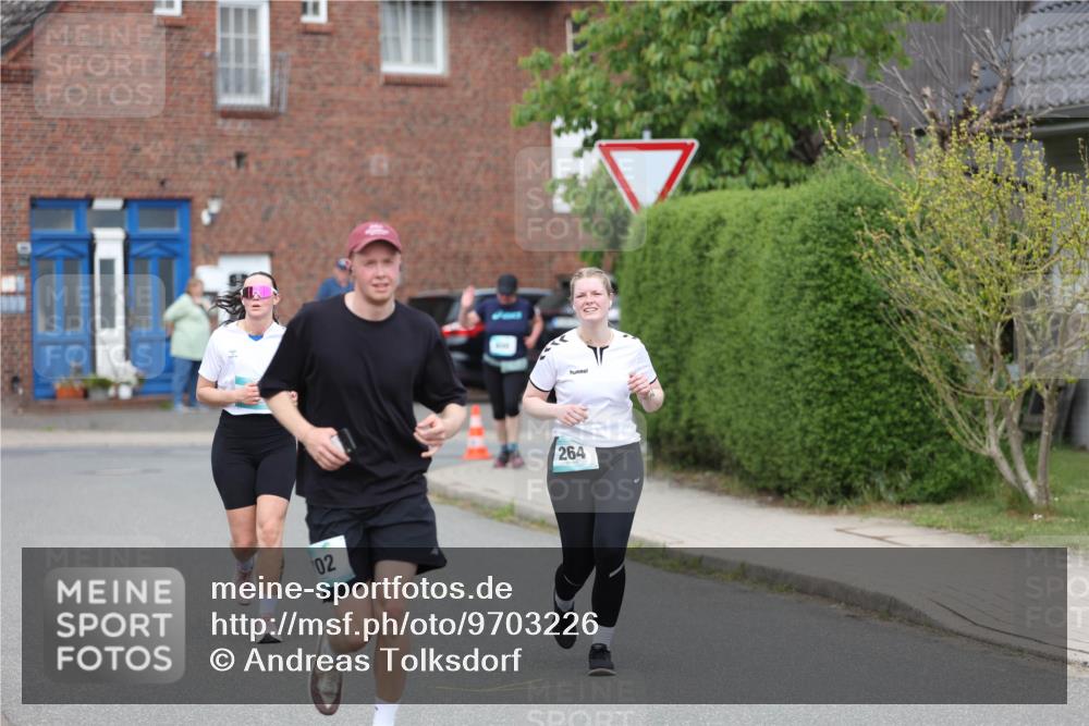10.05.2026 - 8. Wedeler Halbmarathon Andreas Tolksdorf http://msf.ph/oto/9703226 10.05.2026 10:29:45 Laufen 02, 264 meine-sportfotos.de