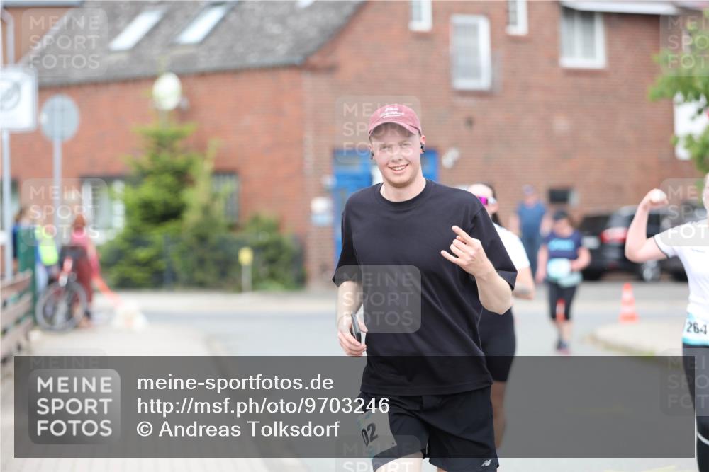 10.05.2026 - 8. Wedeler Halbmarathon Andreas Tolksdorf http://msf.ph/oto/9703246 10.05.2026 10:29:47 Laufen 0, 02, 264 meine-sportfotos.de
