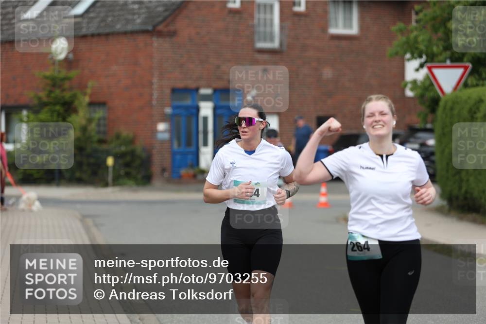 10.05.2026 - 8. Wedeler Halbmarathon Andreas Tolksdorf http://msf.ph/oto/9703255 10.05.2026 10:29:48 Laufen 4, 264 meine-sportfotos.de