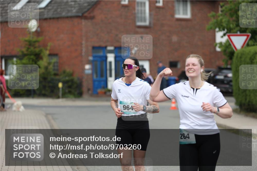 10.05.2026 - 8. Wedeler Halbmarathon Andreas Tolksdorf http://msf.ph/oto/9703260 10.05.2026 10:29:48 Laufen 964, 264 meine-sportfotos.de