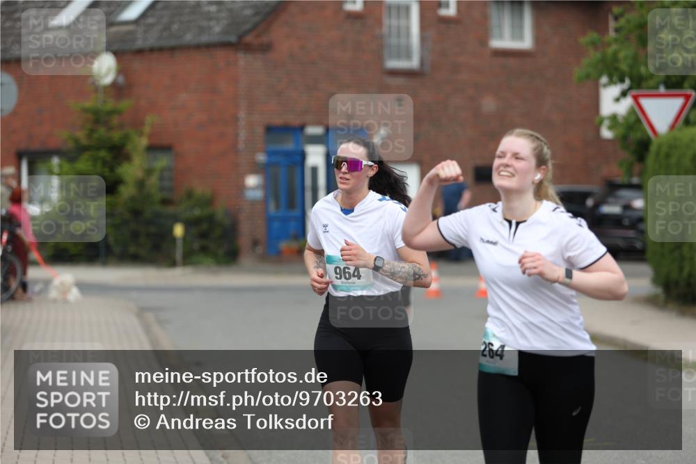 10.05.2026 - 8. Wedeler Halbmarathon Andreas Tolksdorf http://msf.ph/oto/9703263 10.05.2026 10:29:49 Laufen 964, 264 meine-sportfotos.de