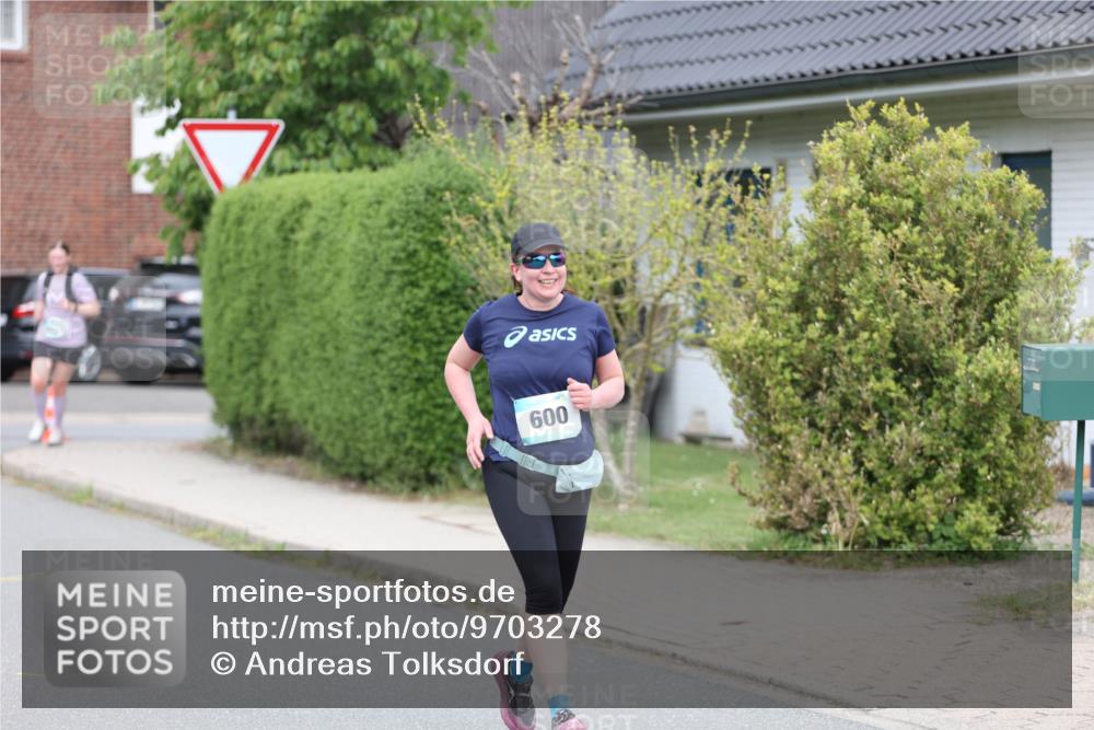 10.05.2026 - 8. Wedeler Halbmarathon Andreas Tolksdorf http://msf.ph/oto/9703278 10.05.2026 10:29:54 Laufen 600 meine-sportfotos.de