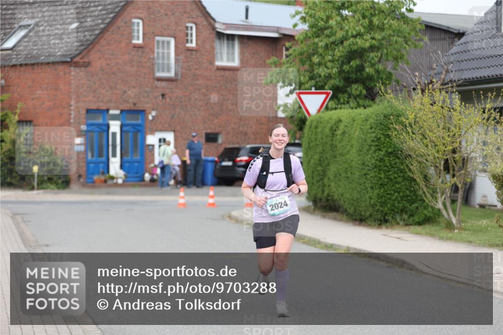 10.05.2026 - 8. Wedeler Halbmarathon Andreas Tolksdorf http://msf.ph/oto/9703288 10.05.2026 10:30:01 Laufen 2024 meine-sportfotos.de