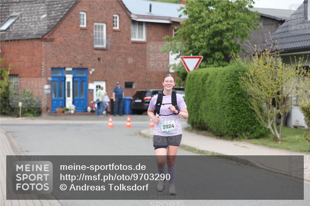 10.05.2026 - 8. Wedeler Halbmarathon Andreas Tolksdorf http://msf.ph/oto/9703290 10.05.2026 10:30:01 Laufen 2024 meine-sportfotos.de